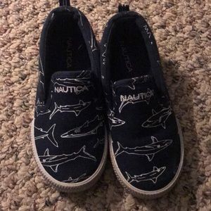 Nautica size 9